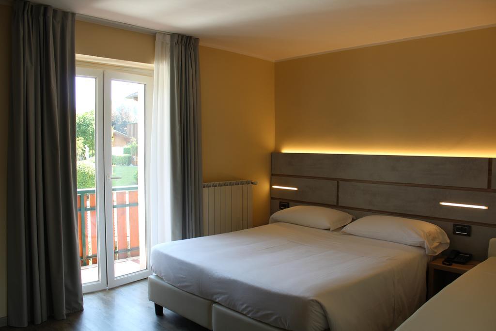 Harmony Suite Hotel Selvino Exterior foto